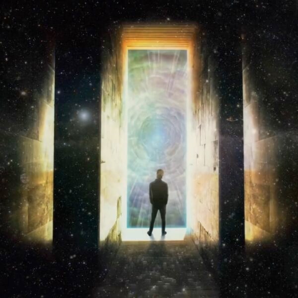 Encontré un Portal Oculto al Año 2048